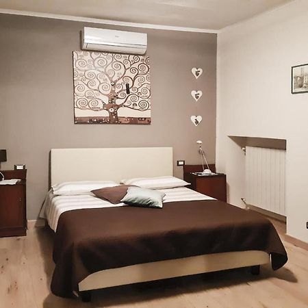 Case Vacanze Ai Burattini Adrara San Rocco Exterior photo